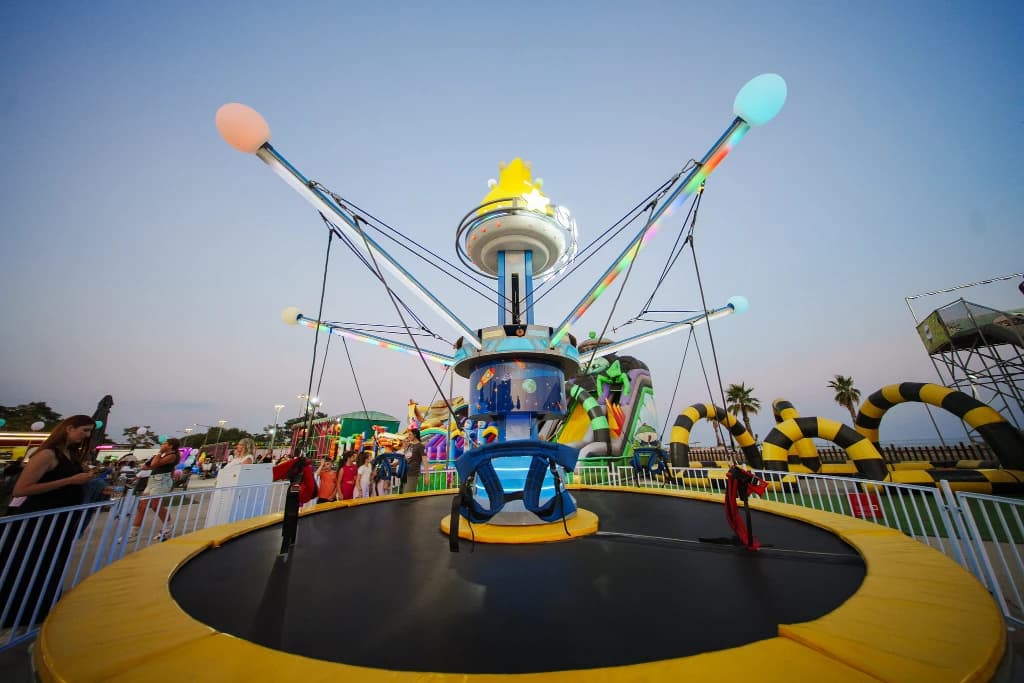 Home page carousel image slide 7